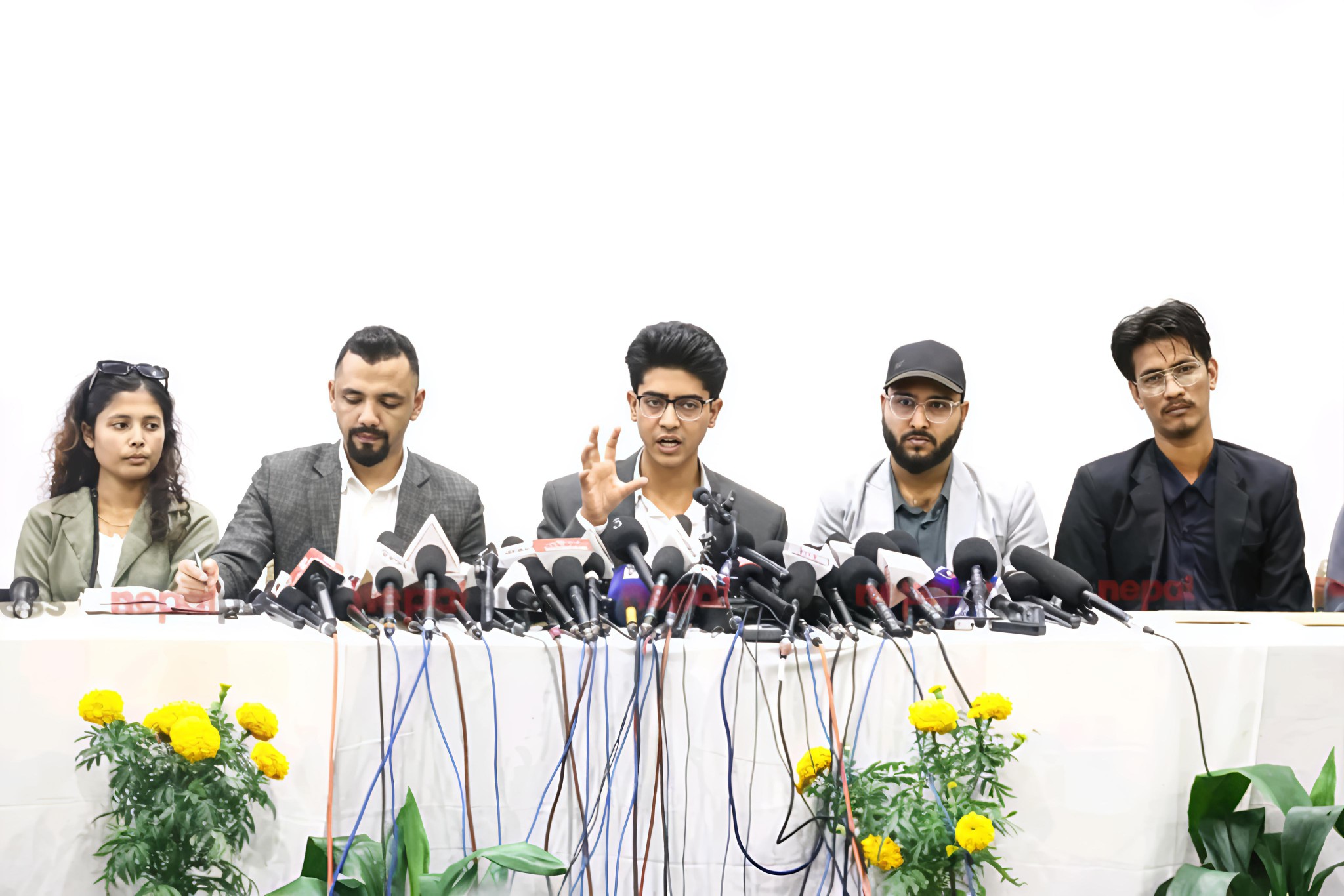 बरु छातिमा गोलि खान तयार छौँ, तर प्रत्यक्ष निर्वाचित कार्यकारीको बटमलाइन छाड्दैनौँ : मिराज ढुंगाना
